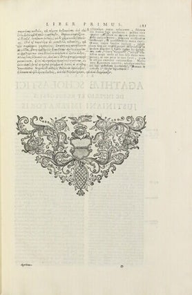 Agathiou Scholastikou peri tes Ioustinianou Basileas bibloi pente = Agathiae Scholastici de Imperio et rebus gestis Justiniani Imperatoris libri quinque. Ex bibliotheca & interpretatione Bonaventurae Vulcanii cum notis ejusdem. Accesserunt ejusdem Agathiae epigrammata cum versione Latina