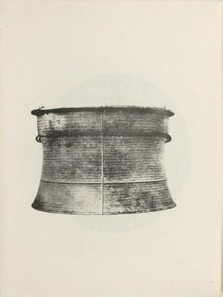 Gu tonggu tulu = Ancient drum catalogue. [Selected ancient bronze drums found in China and Southeast Asia]